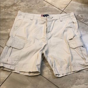 Chaps cargo style Bermuda shorts in beige mid thigh above knee length